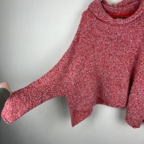 Free People BFF Oversized Cowl Neck Pullover Sweater in Lotus Red Women's Medium - Picture 4 of 7